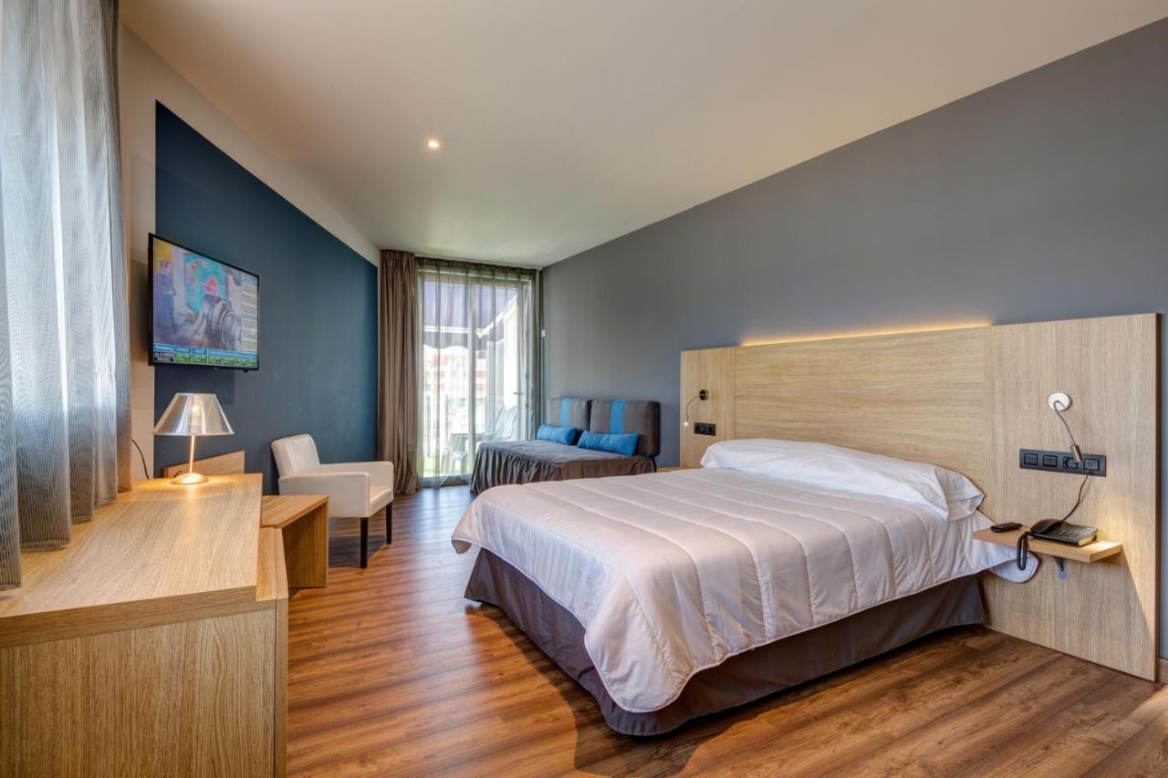 Hotel Astuy Isla Plana Zewnętrze zdjęcie